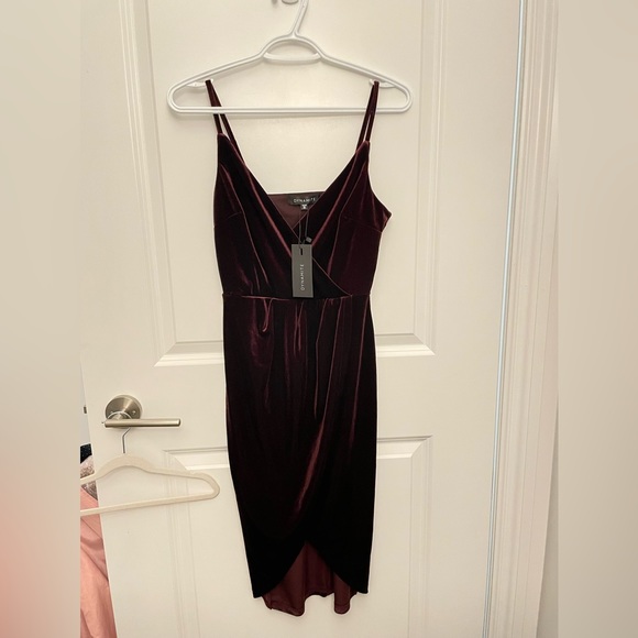 New with Tag Dynamite Velvet Burgundy Dress - Picture 1 of 4